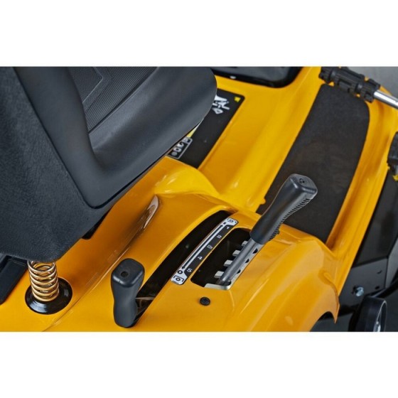 TRAKTOR OGRODOWY CUB CADET LT2 NR92 